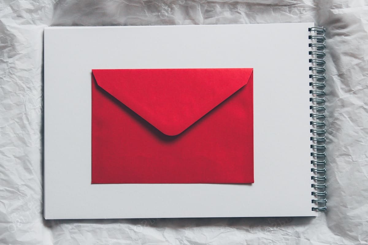 What is direct mail? Campaign ideas + best practices Featured Image